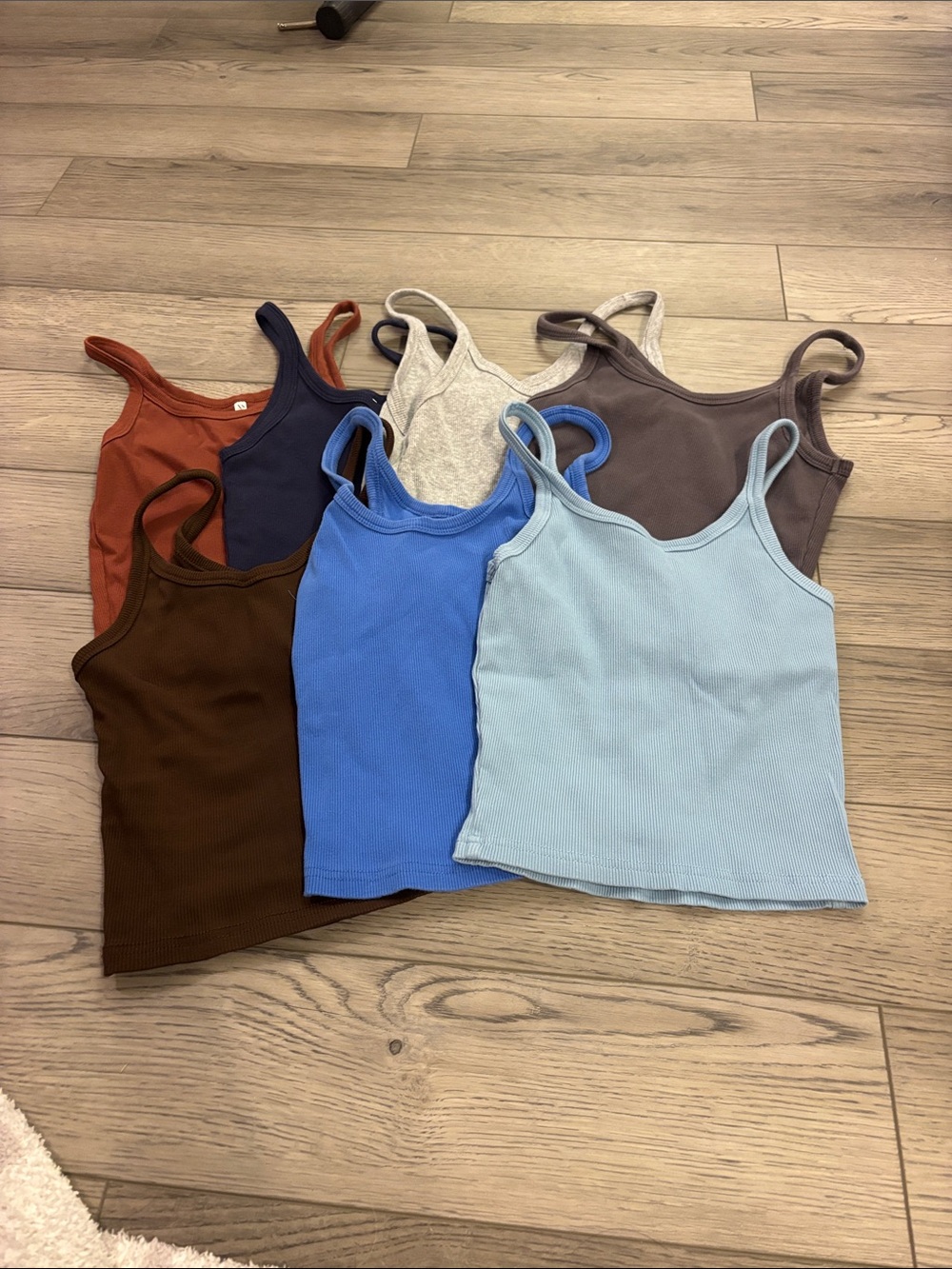 Amazon Ribbed Tank Top Set of 7 XS